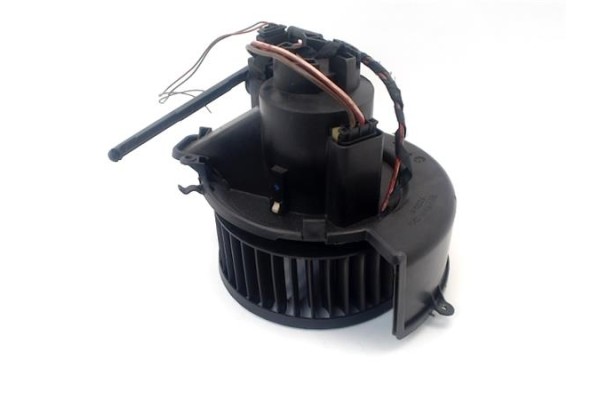 Recambio de motor calefaccion para opel zafira a 2.0 dti 16v referencia OEM IAM 1845062  