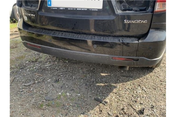 Recambio de paragolpes trasero para ssangyong kyron 2.0 200 xdi referencia OEM IAM 7881009112LAK  