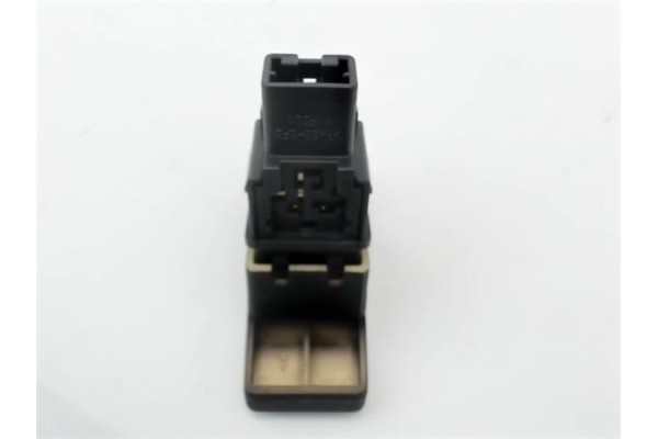 Recambio de interruptor luces emergencia para suzuki swift iii (sg) 1.5 referencia OEM IAM 3743062JA0P4Z  