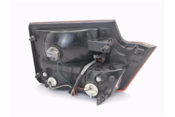 Recambio de piloto porton trasero derecho para ssangyong kyron 2.0 200 xdi referencia OEM IAM 8360409050  