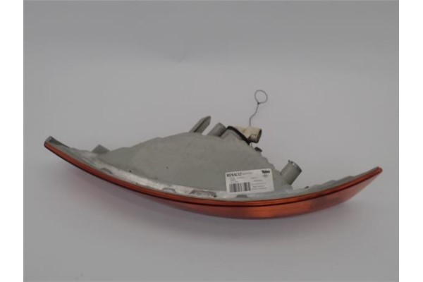 Recambio de intermitente delantero izquierdo para renault trafic ii furgón (fl) 1.9 dci 100 (fl0c) referencia OEM IAM 8200007031