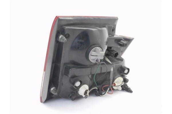 Recambio de piloto porton trasero derecho para ssangyong kyron 2.0 200 xdi referencia OEM IAM 8360409050  