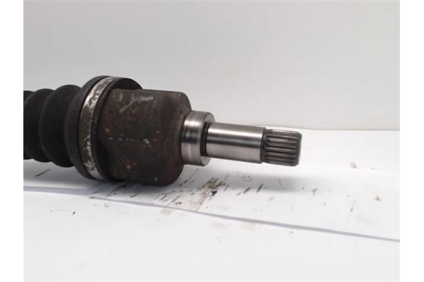 Recambio de palier delantero izquierdo para citroen xsara berlina 1.4 i referencia OEM IAM 32721F  