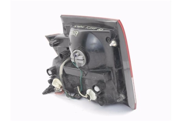 Recambio de piloto porton trasero izquierdo para ssangyong kyron 2.0 200 xdi referencia OEM IAM 8360309150  
