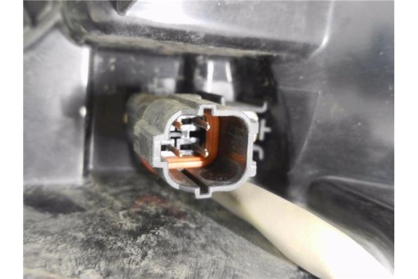 Recambio de piloto porton trasero izquierdo para ssangyong kyron 2.0 200 xdi referencia OEM IAM 8360309150  
