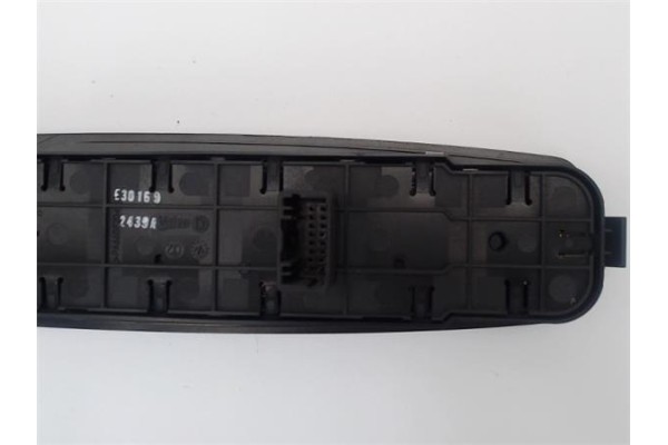 Recambio de mando elevalunas para renault scenic iii (jz) 1.5 grand expression referencia OEM IAM 809610016R  