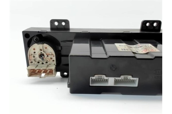 Recambio de mandos calefaccion / a.a. para kia carnival ii (fl) 2.9 td referencia OEM IAM OK53B61190D  