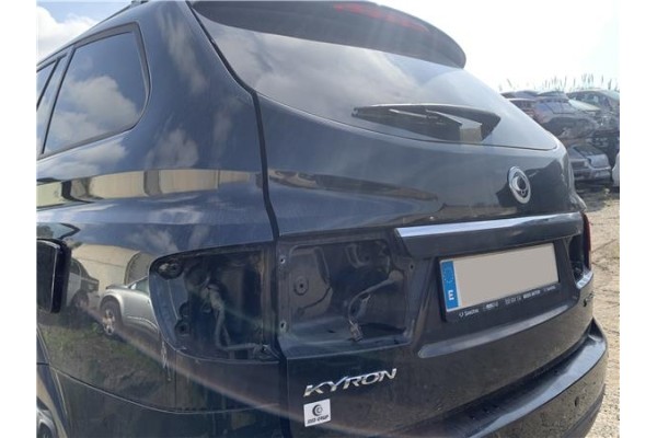 Recambio de porton trasero para ssangyong kyron 2.0 200 xdi referencia OEM IAM 6401109302  