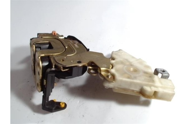 Recambio de cierre electromagnetico delantero izquierdo para nissan almera tino (v10m) 2.2 di referencia OEM IAM 8055361U66  