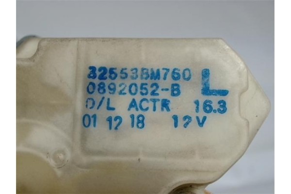Recambio de cierre electromagnetico trasero izquierdo para nissan almera tino (v10m) 2.2 di referencia OEM IAM 82553BM760 089205