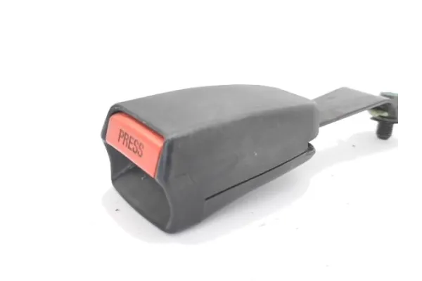 Recambio de anclaje cinturon delantero derecho para honda civic vi 1.6 referencia OEM IAM 81455S6DE01ZB  