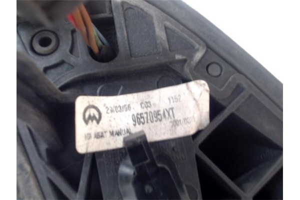 Recambio de retrovisor electrico izquierdo para citroen xsara picasso 1.6 hdi referencia OEM IAM 96570954XT  