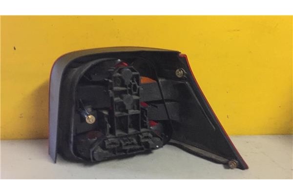 Recambio de piloto trasero izquierdo para volkswagen golf iv berlina (1j1) 1.4 conceptline referencia OEM IAM 69918380  