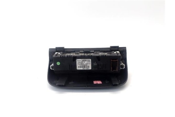 Recambio de pantalla para peugeot 307 break / sw (s1) 2.0 hdi 135 referencia OEM IAM 9821852480 8209G6 