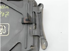 Recambio de tapa exterior combustible para toyota corolla (_e9_) 1.6 xl referencia OEM IAM 7735012150  