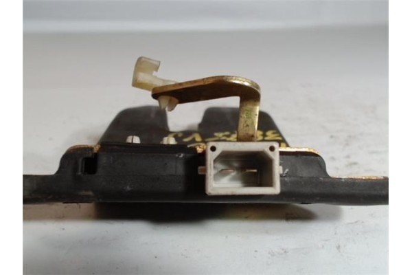 Recambio de cerradura porton para seat toledo (1m2) 1.9 tdi referencia OEM IAM 8D5827505D  