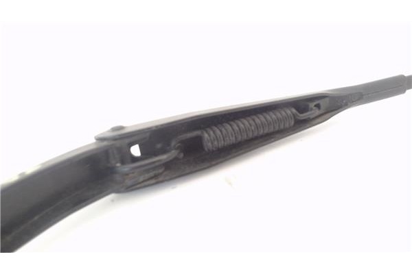 Recambio de brazo limpiaparabrisas delantero derecho para dacia sandero i 1.2 16v referencia OEM IAM 288861964R  