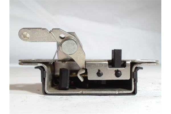 Recambio de cerradura porton para seat ibiza (6l1) 1.4 16v referencia OEM IAM 6L6827505A  