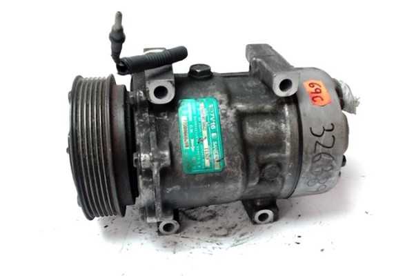 Recambio de compresor aire acond. para renault megane i classic (la0) 1.9 dti alize referencia OEM IAM 7700866828B 8600133 (7700