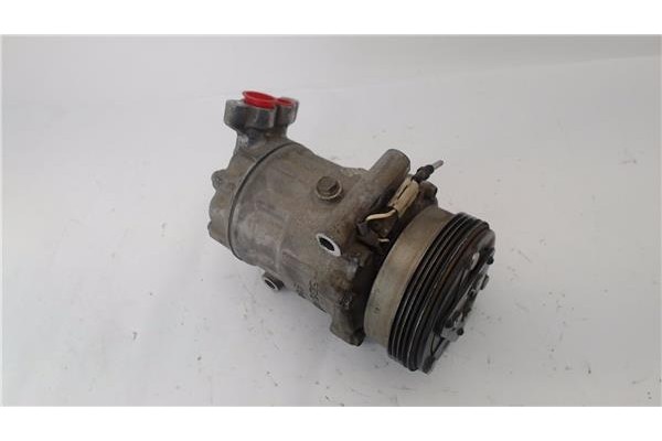 Recambio de compresor aire acond. para dacia sandero i 1.2 16v referencia OEM IAM 8200840899 SD6V12 