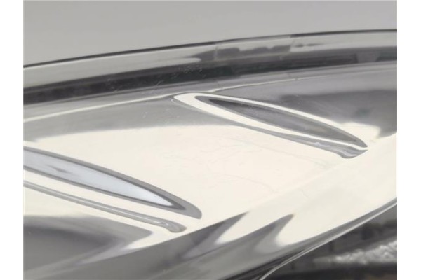 Recambio de faro delantero dcho para dacia sandero i 1.2 16v referencia OEM IAM 8200733877 5511170R 