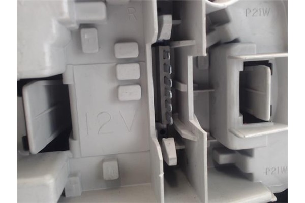 Recambio de piloto trasero derecho para rover rover 400 lim. (xw) referencia OEM IAM   