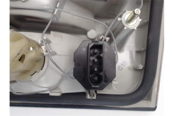 Recambio de piloto porton trasero derecho para bmw serie 5 berlina (e34) referencia OEM IAM 1384012R  