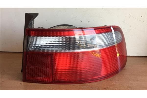 Recambio de piloto trasero derecho para honda accord berlina (cc/ce) 1.8 (ce7) referencia OEM IAM 236242   Recambio de piloto trasero derecho para honda accord berlina (cc/ce) 1.8 (ce7) referencia OEM IAM 236242