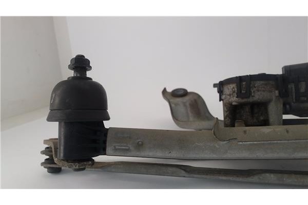 Recambio de motor limpiaparabrisas delantero para dacia sandero i 1.2 16v referencia OEM IAM 8200619512  