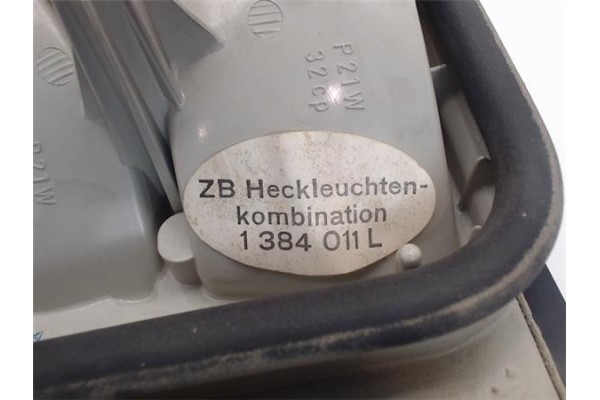 Recambio de piloto porton trasero izquierdo para bmw serie 5 berlina (e34) referencia OEM IAM 1384011L  