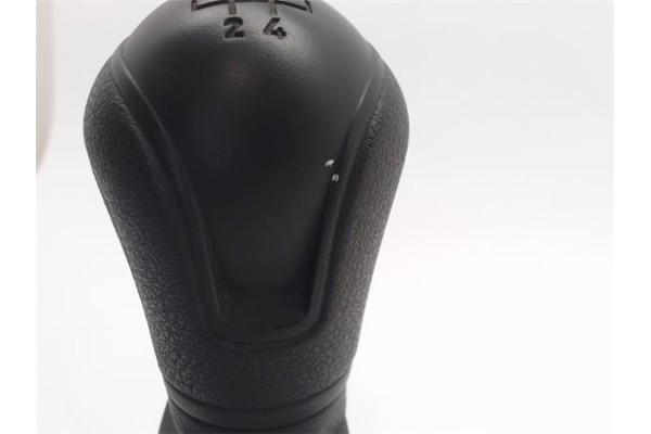 Recambio de pomo palanca cambio para seat ibiza berlina (6j5) referencia OEM IAM 6J0711113BC  