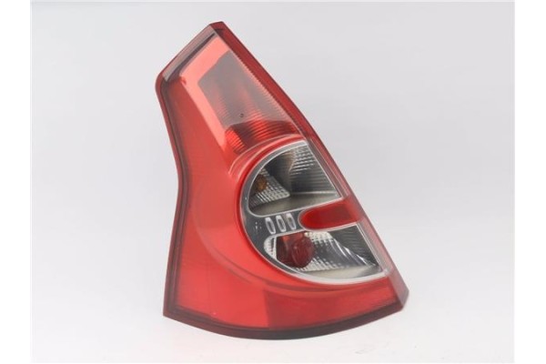 Recambio de piloto trasero izquierdo para dacia sandero i 1.2 16v referencia OEM IAM 8200734825  