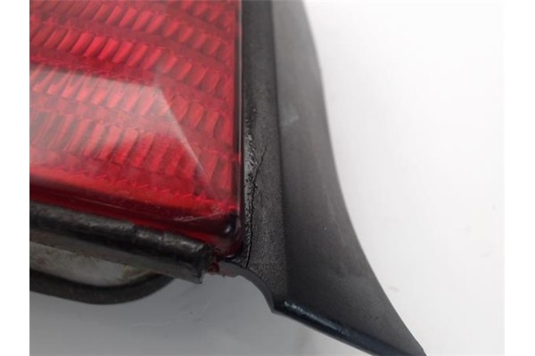 Recambio de piloto trasero izquierdo para bmw serie 3 berlina (e36) referencia OEM IAM 63211387657  