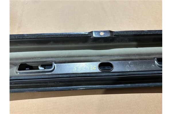 Recambio de aleron trasero para porsche 911 (tipo 997) 3.8 carrera 4 s cabrio referencia OEM IAM 99750454502 99751222507 