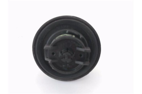 Recambio de tapon combustible para dacia sandero i 1.2 16v referencia OEM IAM 172510086R  