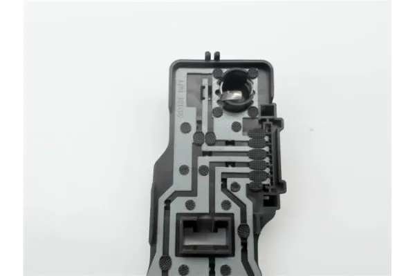 Recambio de portalampara piloto trasero izdo para smart coupe 0.6 creamstyle referencia OEM IAM 509171 509181 