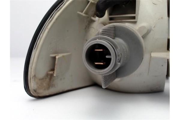 Recambio de intermitente delantero izquierdo para audi a4 avant (b5) 2.6 referencia OEM IAM   