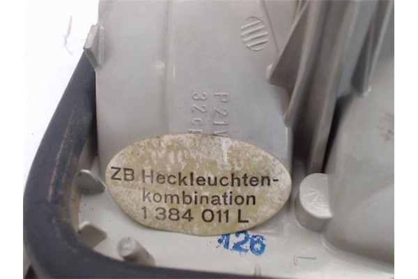 Recambio de piloto porton trasero izquierdo para bmw serie 5 berlina (e34) referencia OEM IAM 1384011L  