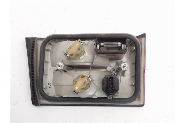 Recambio de piloto porton trasero derecho para bmw serie 5 berlina (e34) referencia OEM IAM   