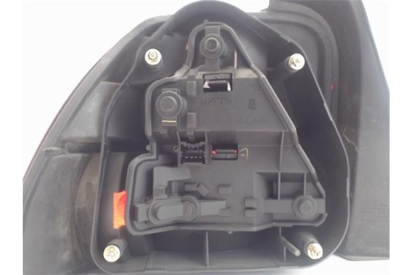 Recambio de piloto trasero derecho para rover rover 45 (rt) referencia OEM IAM   
