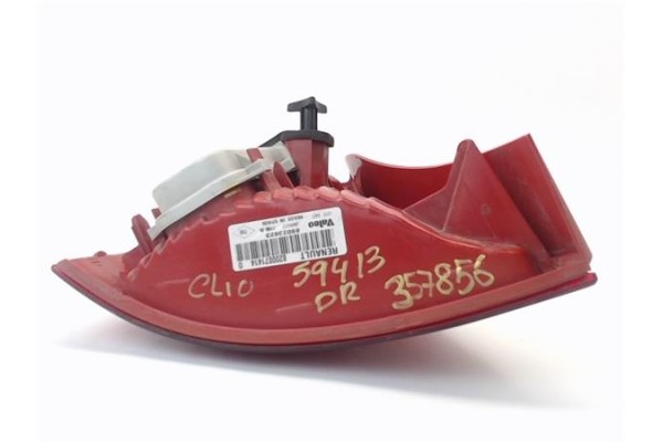 Recambio de piloto trasero derecho para renault clio ii (xbo) 1.5d dci 65cv referencia OEM IAM 89023923 82000714140 