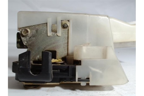 Recambio de cierre electromagnetico delantero izquierdo para renault clio ii (xbo) 1.4 75cv referencia OEM IAM 7700434604  