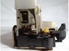 Recambio de cierre electromagnetico delantero izquierdo para renault clio ii (xbo) 1.4 75cv referencia OEM IAM 7700434604  