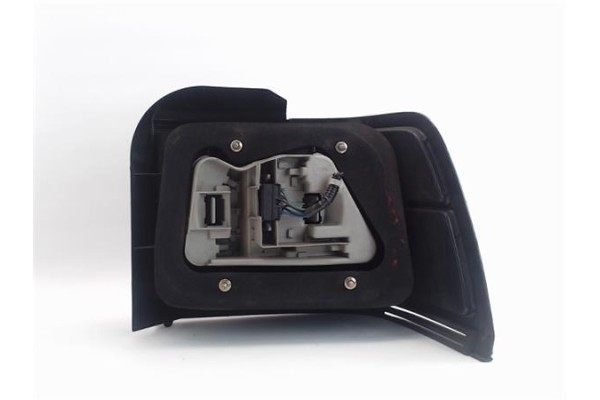 Recambio de piloto trasero izquierdo para rover rover 200 (rf) referencia OEM IAM 07742425  