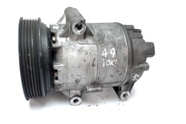 Recambio de compresor aire acond. para renault megane ii berlina 3p 1.6 confort expression referencia OEM IAM 8200316164 89072 7