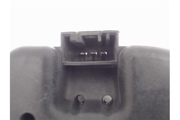 Recambio de piloto porton trasero derecho para bmw serie 3 coupe (e46) referencia OEM IAM 83647228  