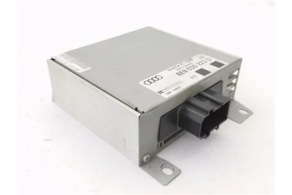 Recambio de amplificador sonido para seat exeo st (3r5) 2.0 reference referencia OEM IAM 8E9035223D  