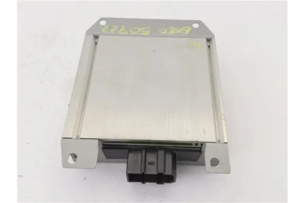 Recambio de amplificador sonido para seat exeo st (3r5) 2.0 reference referencia OEM IAM 8E9035223D  