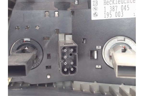 Recambio de piloto trasero izquierdo para bmw serie 3 berlina (e36) 1.8 318i referencia OEM IAM 1387045  63211387361 , BMW