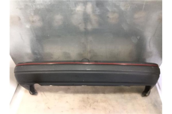 Recambio de paragolpes trasero para ford escort berlina 1.6 laser referencia OEM IAM   438 , FIAT | 456 , FIAT | 36 , FORD | 6 ,